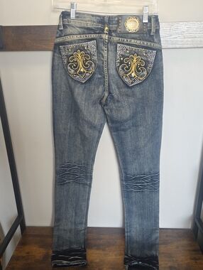 Dereon Vtg Acid Wash Y2K Blue Denim Jeans with Gold Embroidered Pockets
